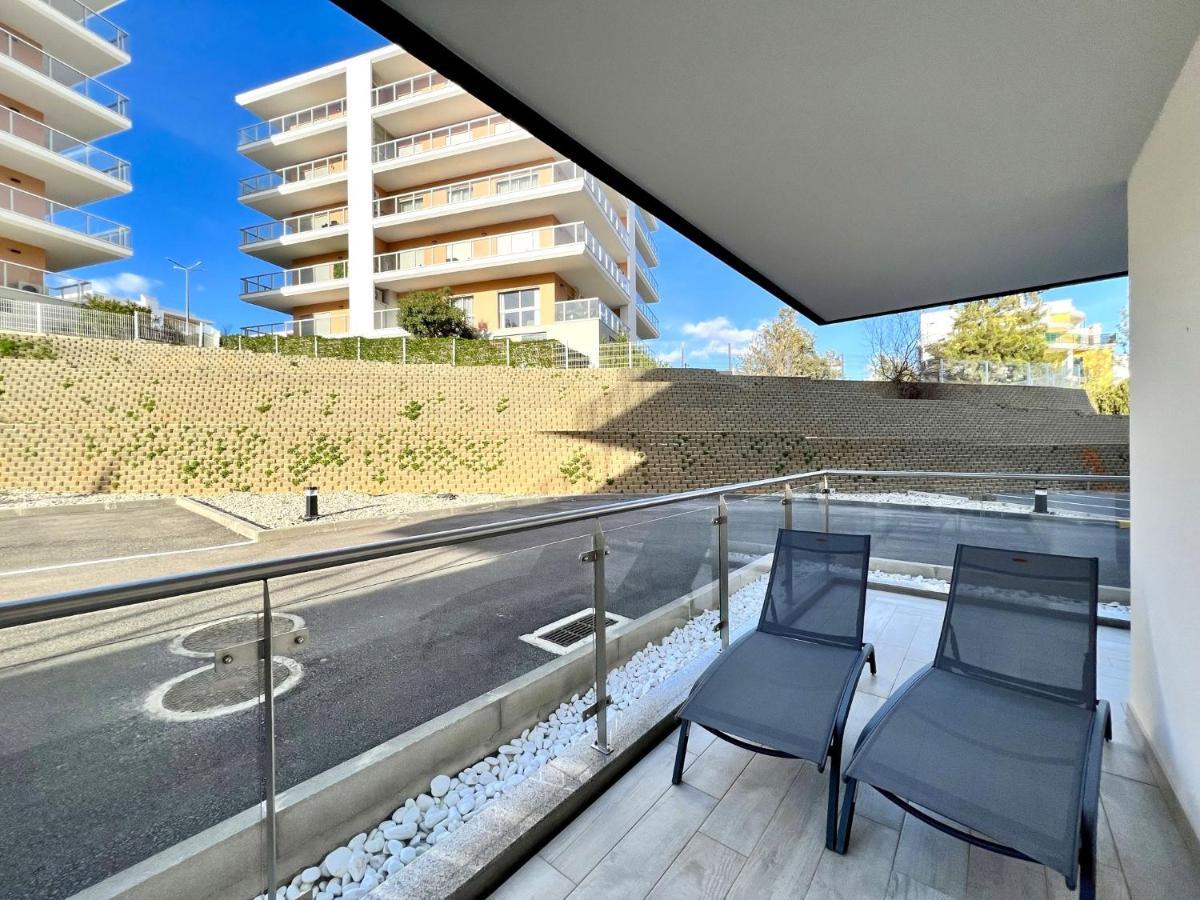 Praia Da Rocha Twins 2 With Pool By Homing Portimão Exterior foto